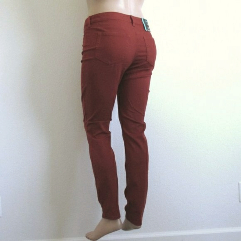 Style & Co. Women's Jeans DESTRUTED Skinny Leg NWT - Picture 2 of 3